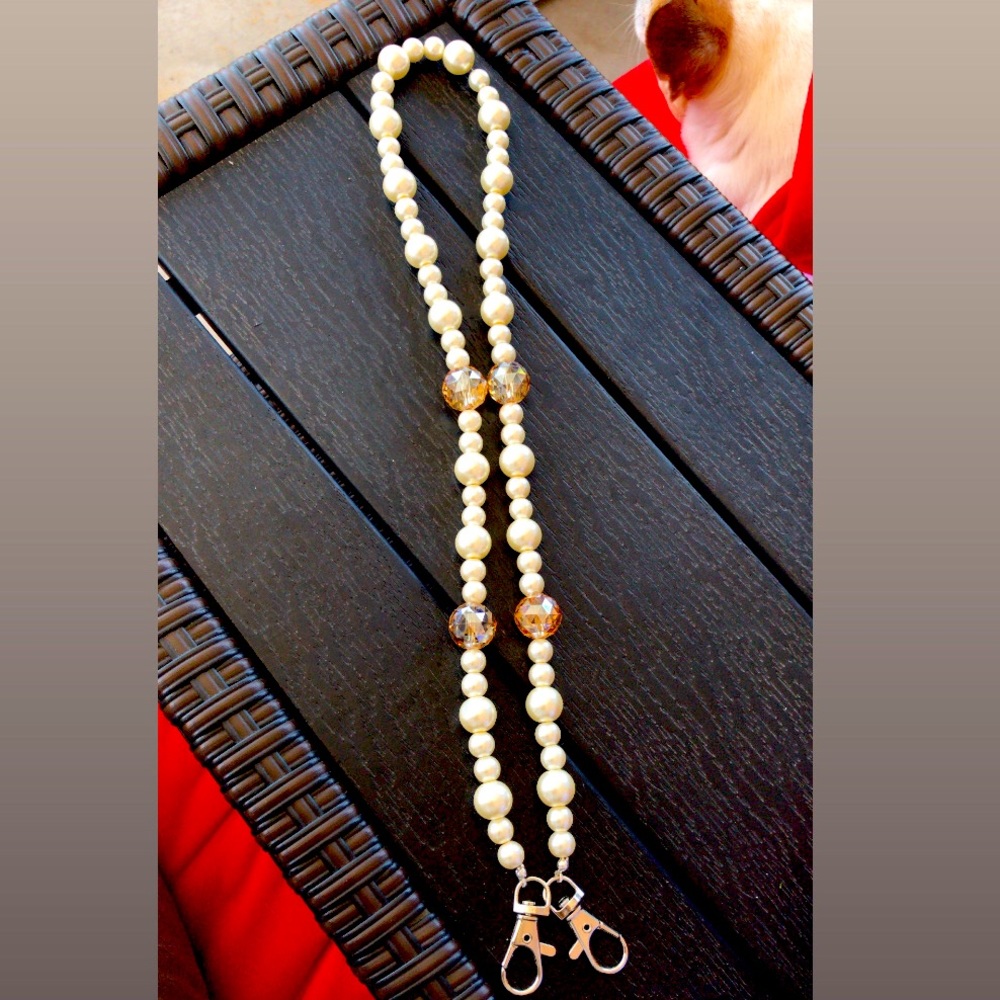 Mask Necklace (holder)